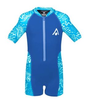 Våddragt, Aquasphere Stingray 2.0, blå/lyseblå, kortærmet til børn med lynlås foran, abstrakte bølgemønstre på ærmerne og siderne samt hvidt logo på brystet.